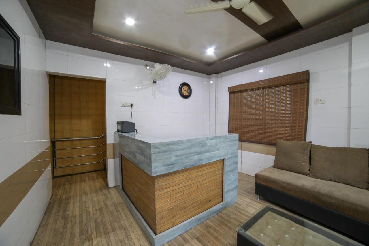 Oyo Flagship Hotel Chandani Rāipur Buitenkant foto