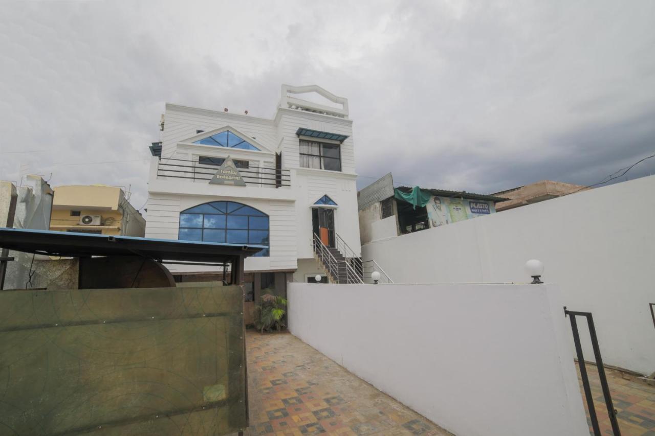 Oyo Flagship Hotel Chandani Rāipur Buitenkant foto