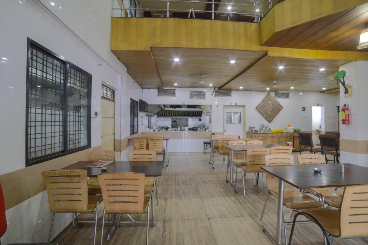 Oyo Flagship Hotel Chandani Rāipur Buitenkant foto