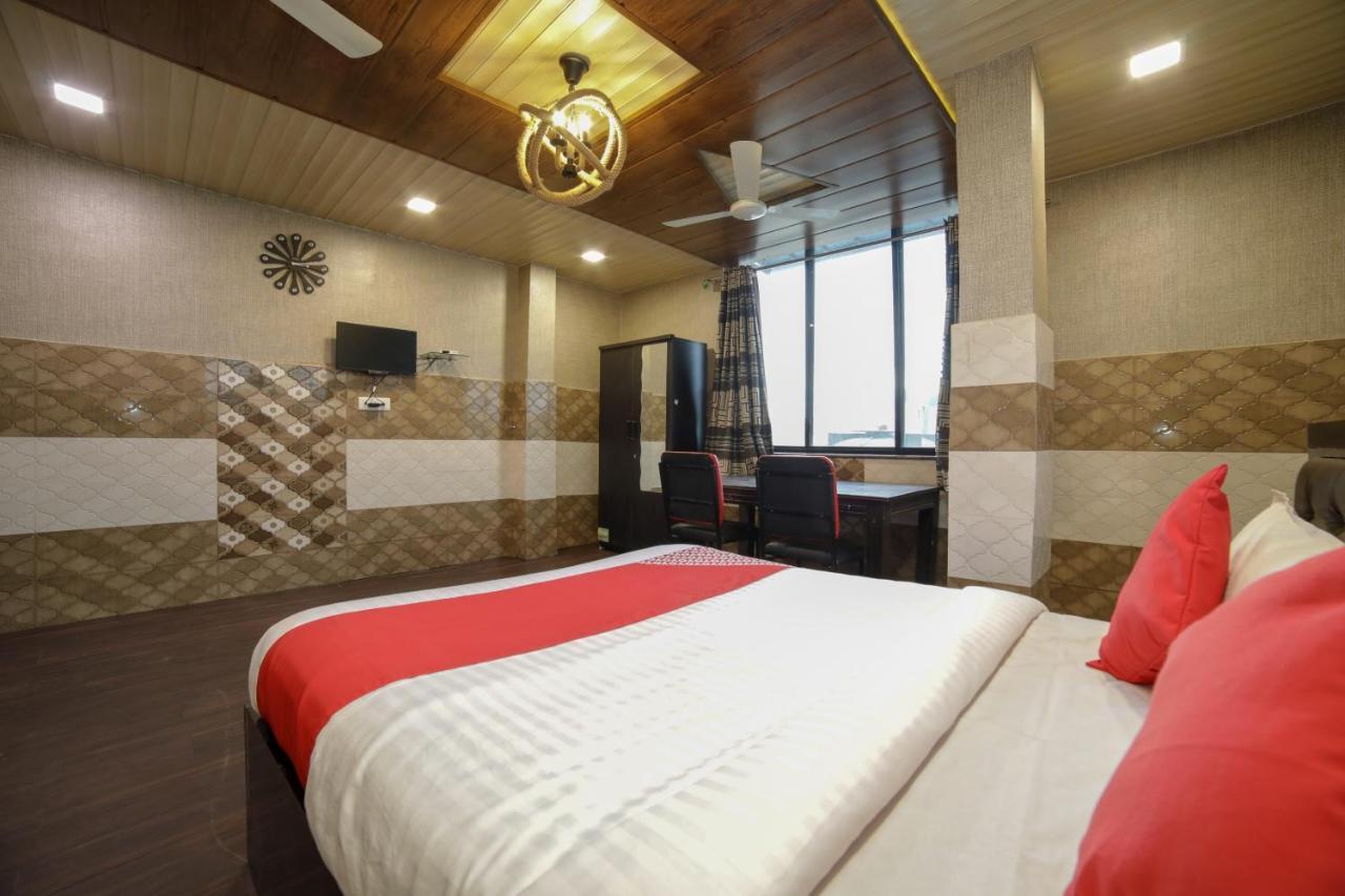Oyo Flagship Hotel Chandani Rāipur Buitenkant foto