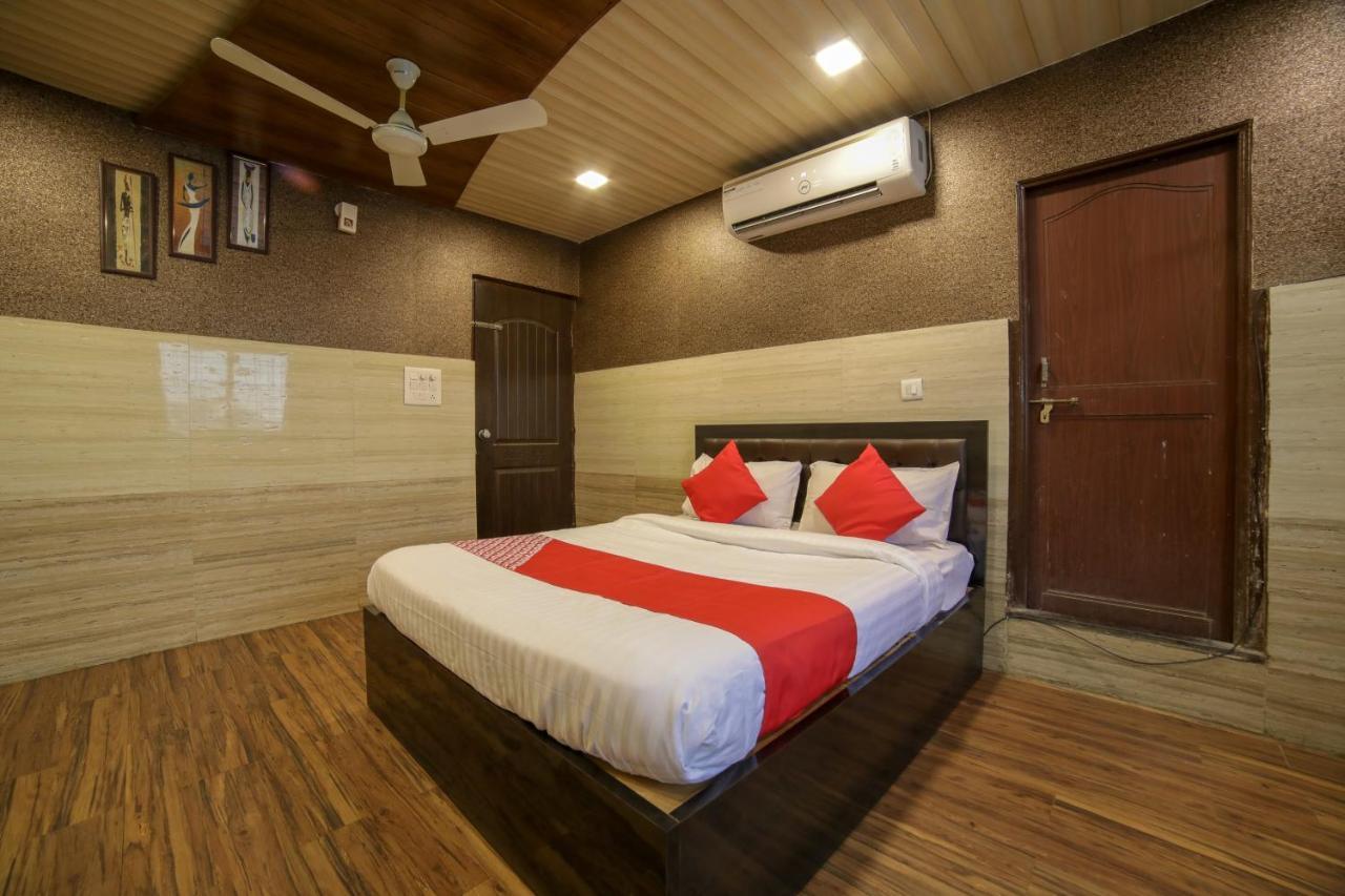 Oyo Flagship Hotel Chandani Rāipur Buitenkant foto